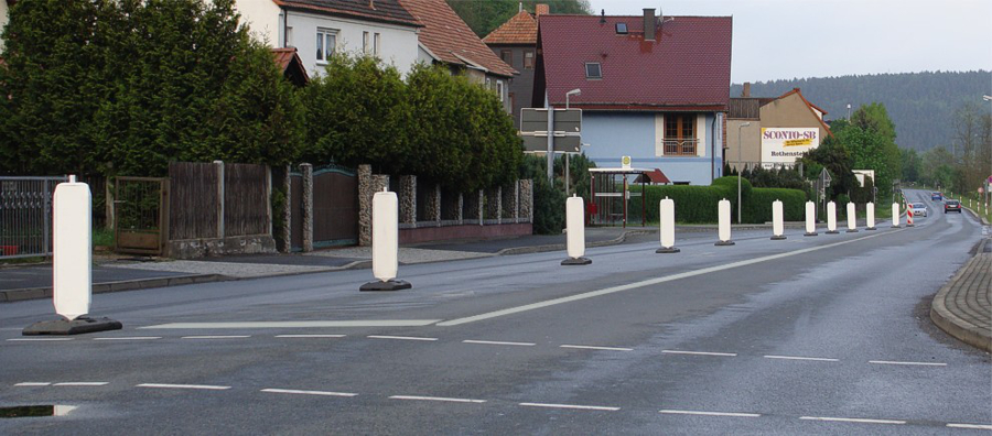 überfahrbar  Fahrbahnteilung ABVERKAUF Bake Leitbake Signalbake Reflektor 